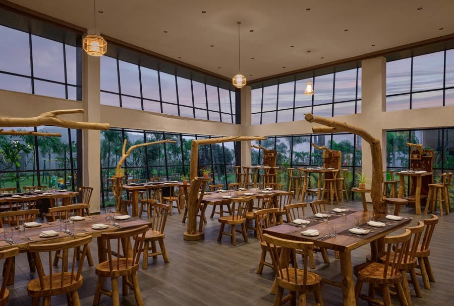 1776925318_8_ISKFH_Pavri_Restaurant
